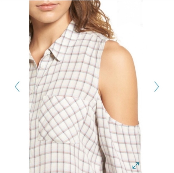 Treasure & Bond NWT Cold Shoulder Button Down, Size Medium - Picture 2 of 10